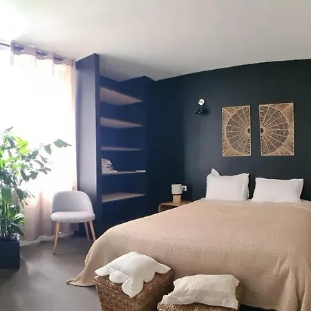 La Du Pin Couche بيت ضيافة موليات-إي-ما
